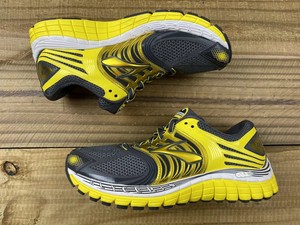 brooks ghost 1 womens pink