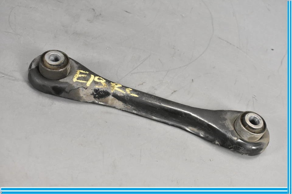 06-13 Brazo de suspensión Wishbone inferior trasero izquierdo lado conductor Volvo C70 FCA6192 OEM Foto 3 de 4