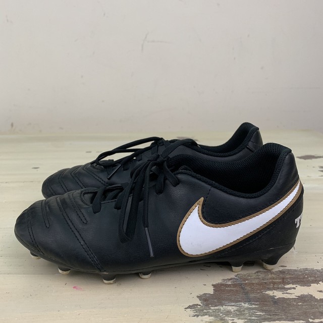 nike tiempo youth soccer cleats