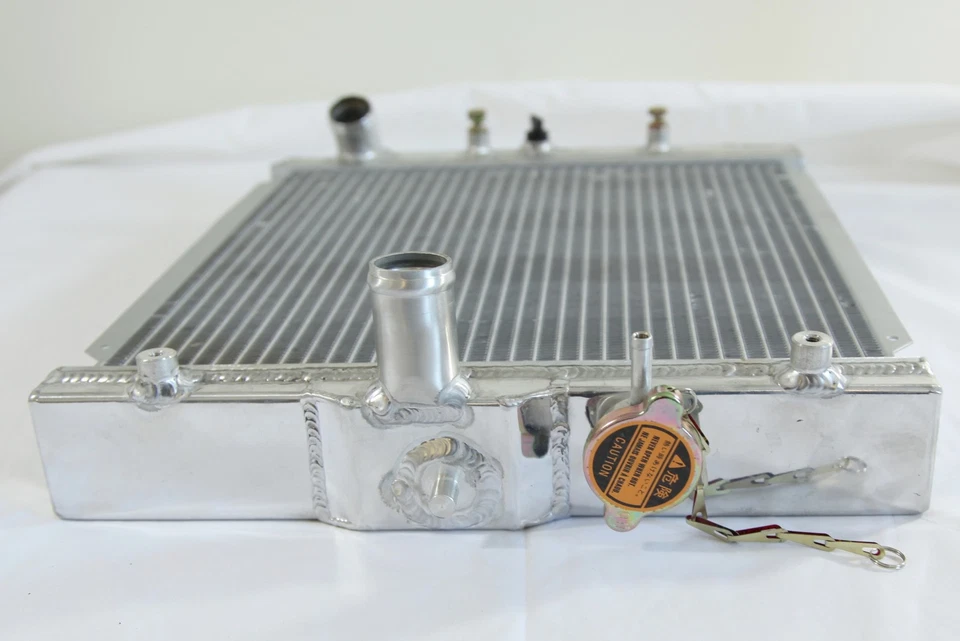 Radiador de rendimiento manual medio tamaño 2" PARA 93-97 Honda Civic Del Sol 2 núcleos Foto 3 de 4