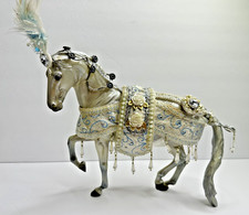 Breyer 2018 Happy Holiday Celestine Silver Ho...