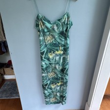 Women’s Spaghetti Strap Midi Dress. Pretty Little Thing. Size 14. Lined.