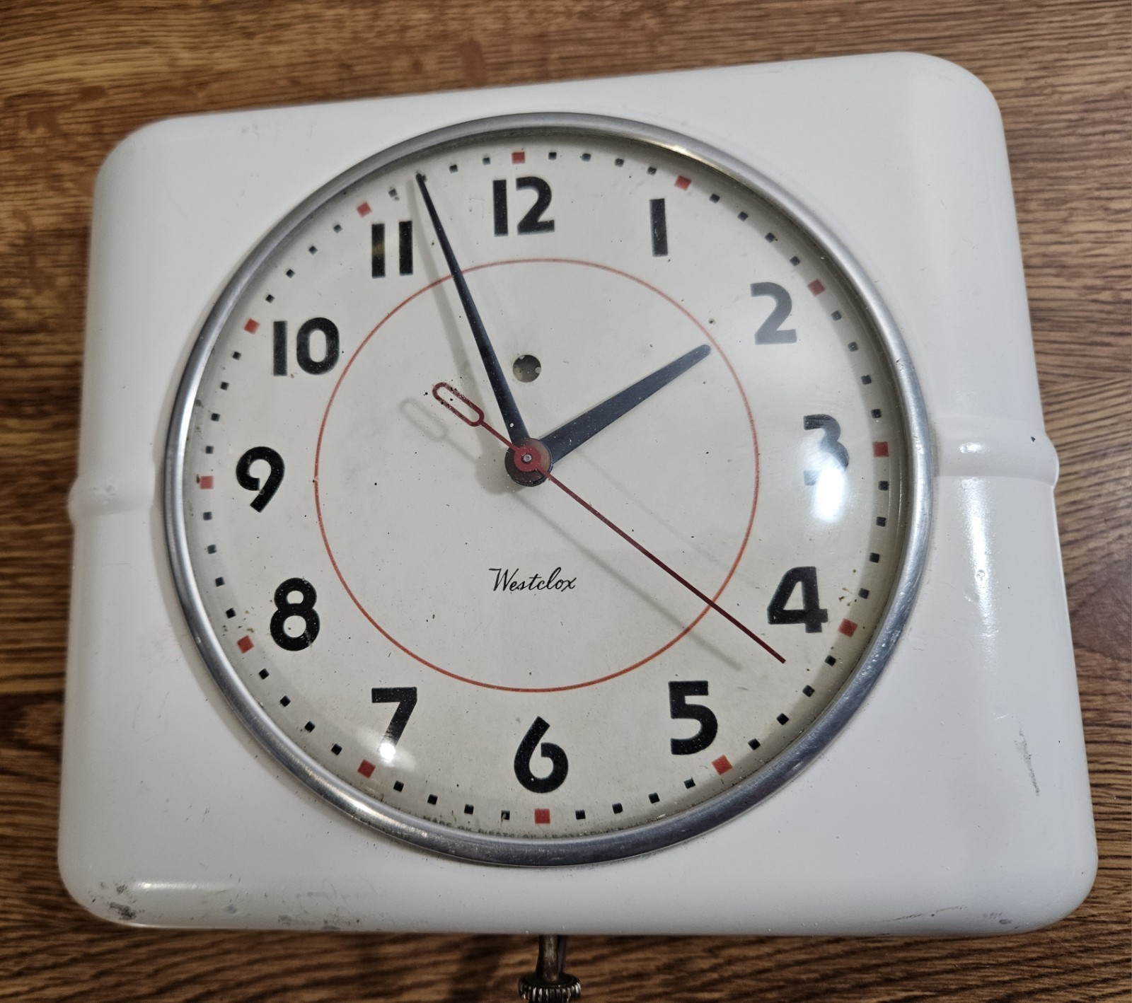 Vtge MCM 1940's White Westclox Belfast Kitchen Wall Clock Round Glass Face Runs