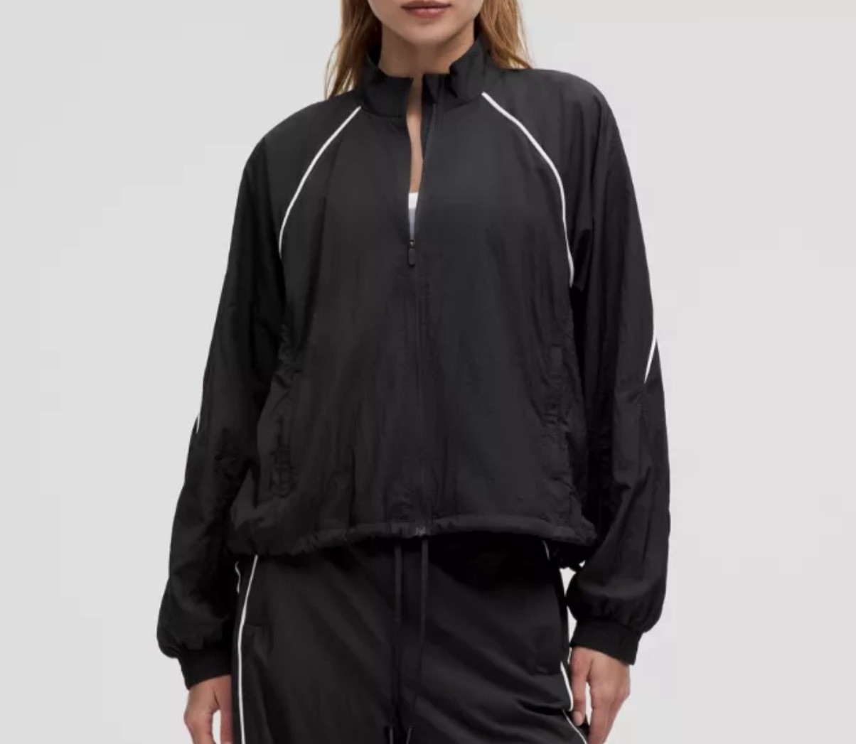 Lululemon Womens License to Train Lightweight Jacket in Navy Blue Size 2