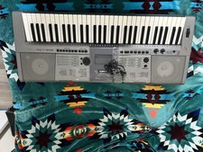 Yamaha YPT-400 Portable Electric Keyboard Read Description