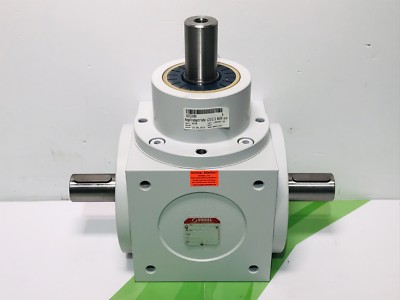 VOGEL L25/1:1 BA30 E+F BEVEL GEAR ITEM NO. 493816 001   NEW