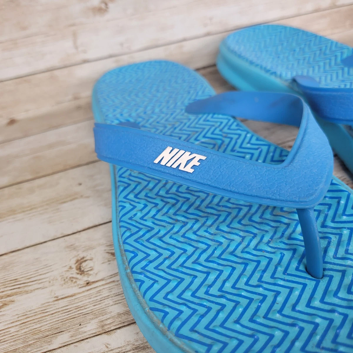 Nike sandals thong sale