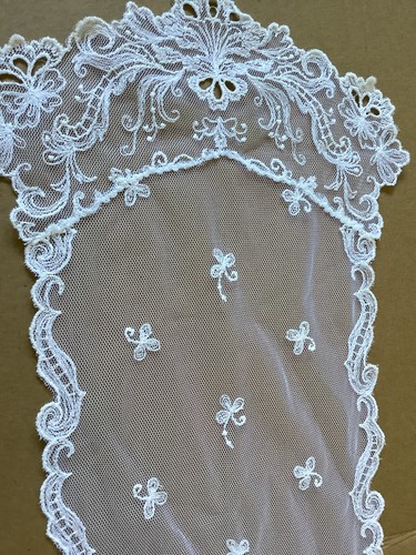 2 PCS LOVELY VINTAGE WHITE RAYON EYELET EMBROIDERED NET SCARFS 47” LONG - Picture 4 of 4
