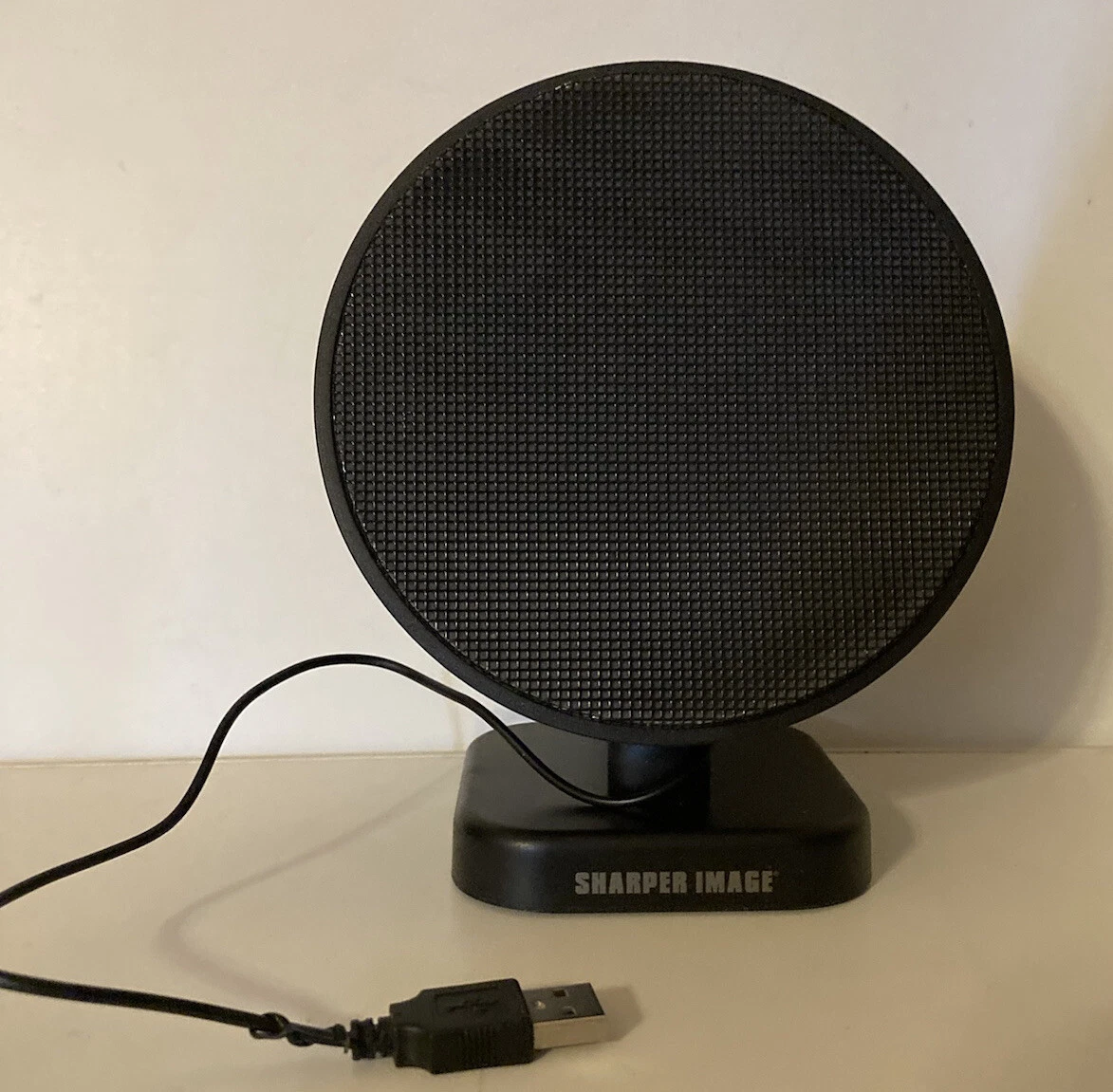 Sharper clearance image speaker