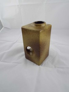 Chimney-Hole-Vase-Haldensleben-2902-8-Van-Woerden-Vase-Ceramic