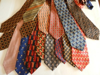 17 Krawatten (15 von LANVIN Paris plus 2 von Yves Saint Laurent) Seide Vintage