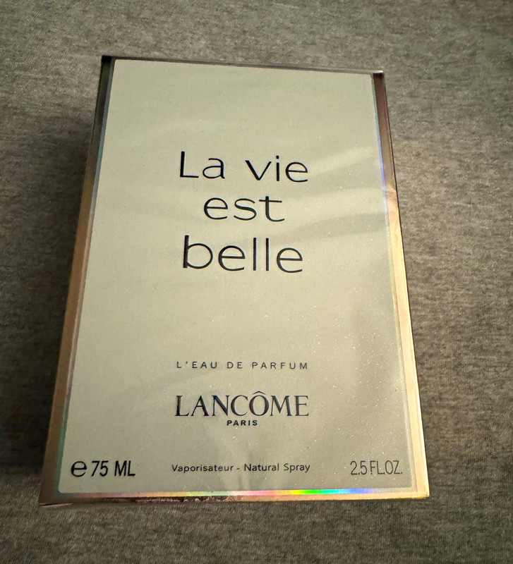 Lancôme La Vie Est Belle Eau de Parfum Spray, Regular Size 2.5 fl oz