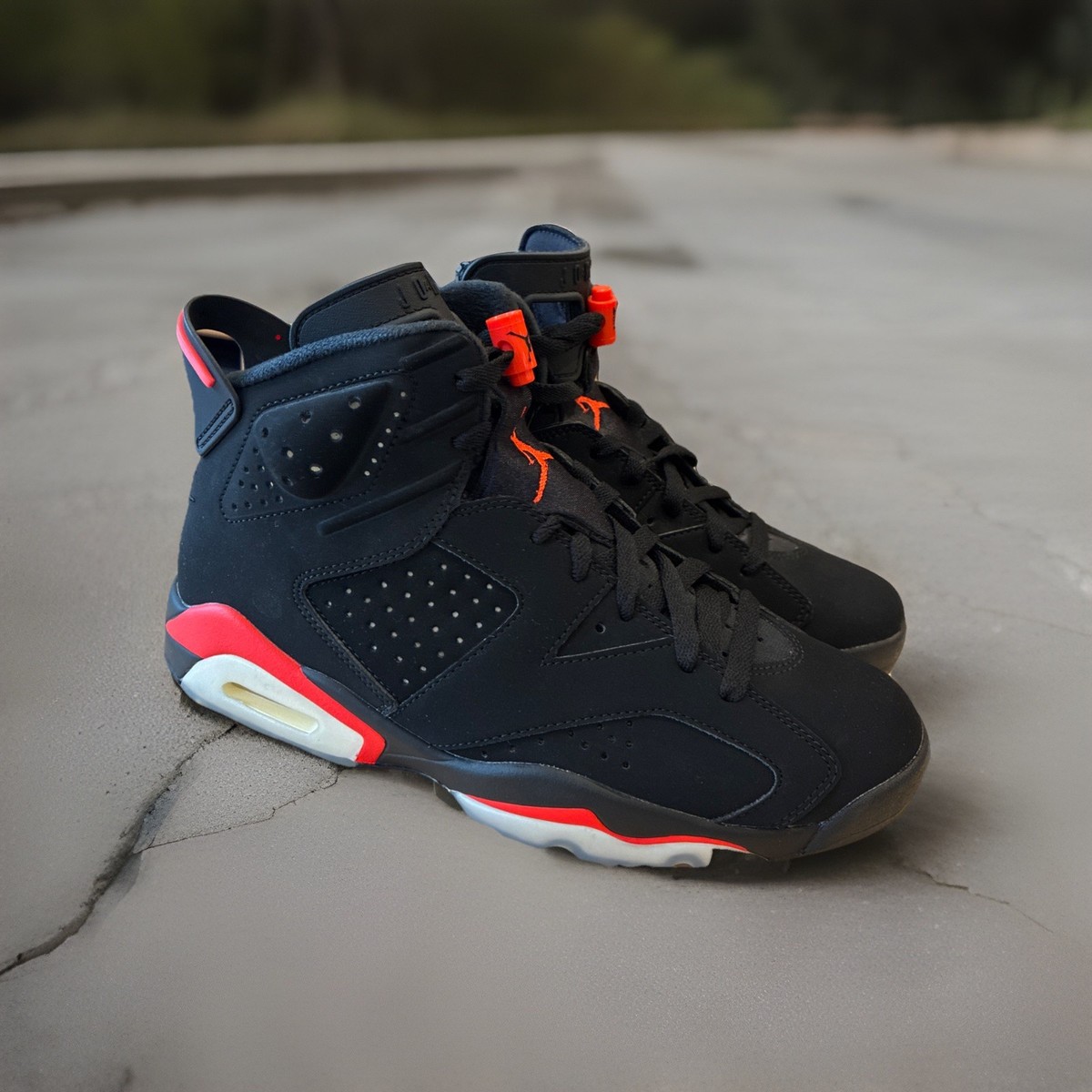 4226) Nike Air Jordan 6 VI Retro Black Infrared (2019) 384664-060