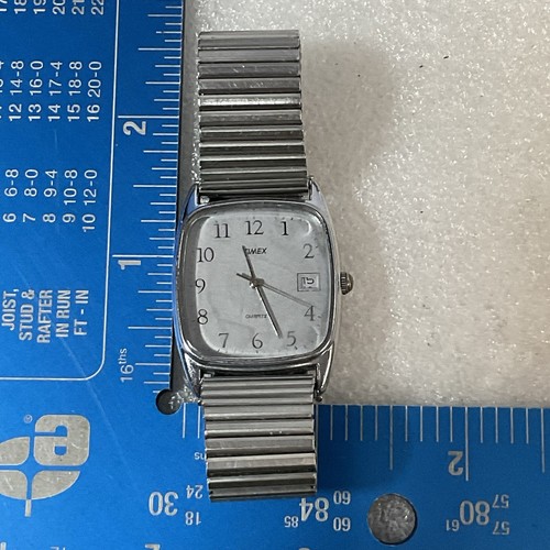 Vintage Timex T80 Quartz With Day Date Stretch Metal Band GnuFashion - Picture 3 of 21