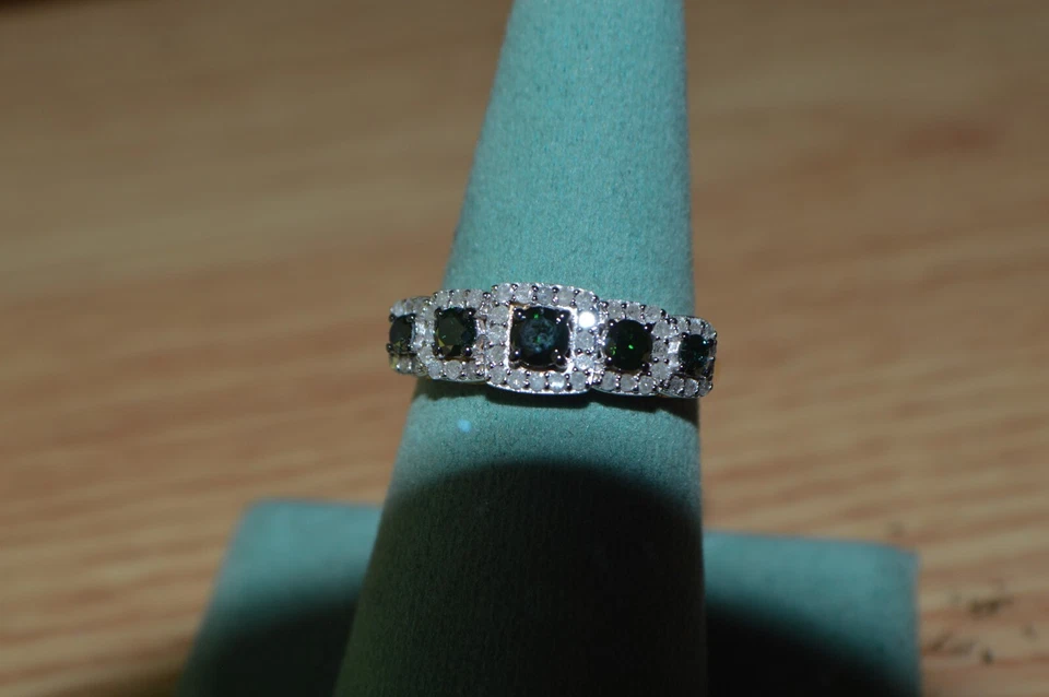 1.00ct Natural Green /White Diamond Ring 14k Yellow Gold over Fine Silver Size 9 - Image 2 of 4
