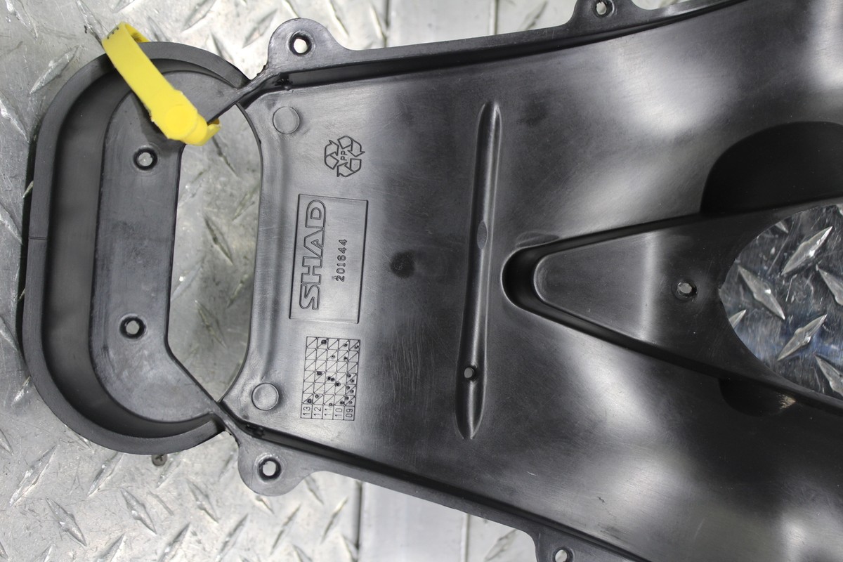 2014 TRIUMPH ROCKET III ROADSTER UNDER SEAT AIRBOX AIR INTAKE