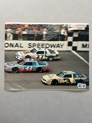 Richard Petty autographed signed 8x10 photo Beckett BAS COA NASCAR The King CARS