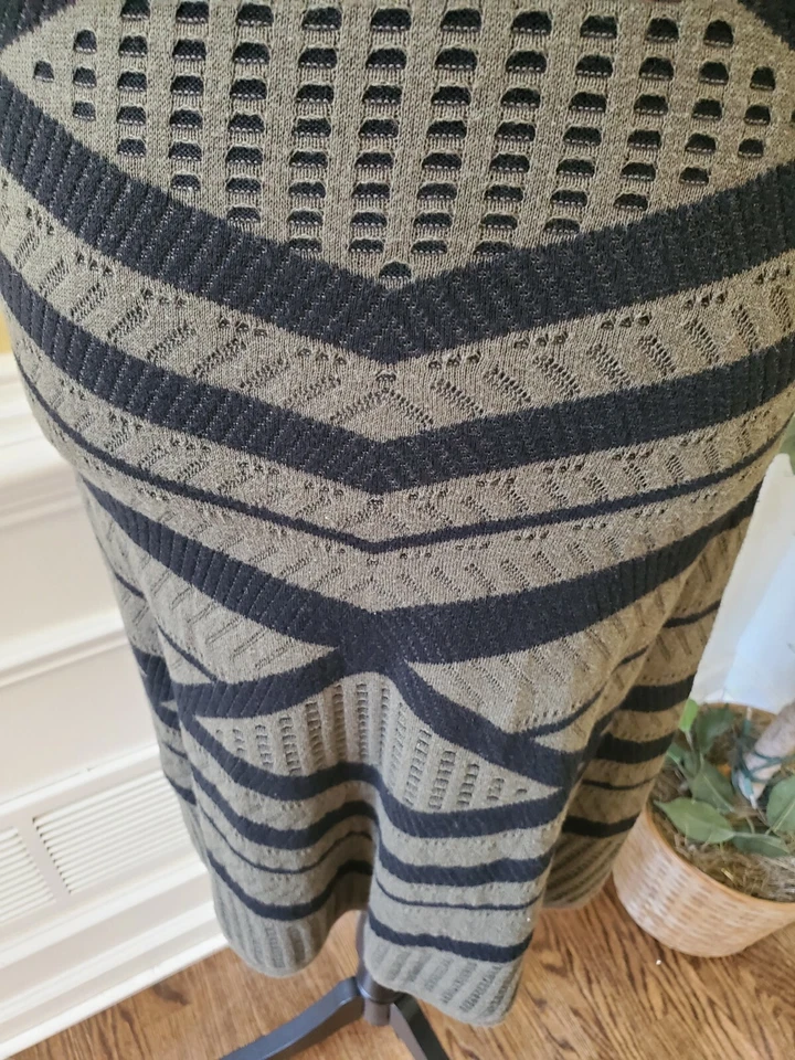 Vestido Suéter Para Mujer MOSSIMO Negro Verde Sin Mangas Patrón Geométrico Talla S Foto 3 de 4