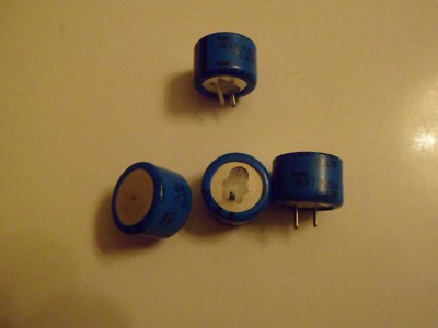 NIC Components NEXT474Z5.5V16.5x13F *1 Stück* *NOS*