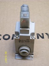 SMC 2 PORT MULTI MEDIA VALVE , VQ31A1-5YZ-C10-F