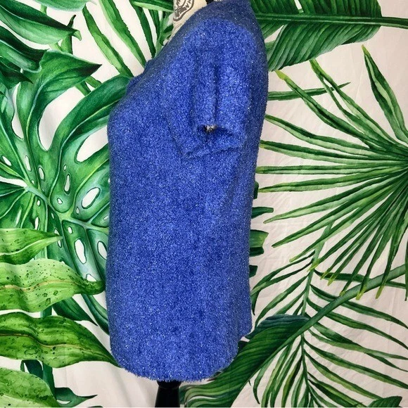 Acogedor suéter de manga corta Limited Too Girls XL azul profundo difuso metálico ojo de cerradura Foto 2 de 4