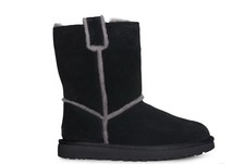UGG Classic Short Spill Seam Black Suede Fur Boots Women Size US 7/UK 5