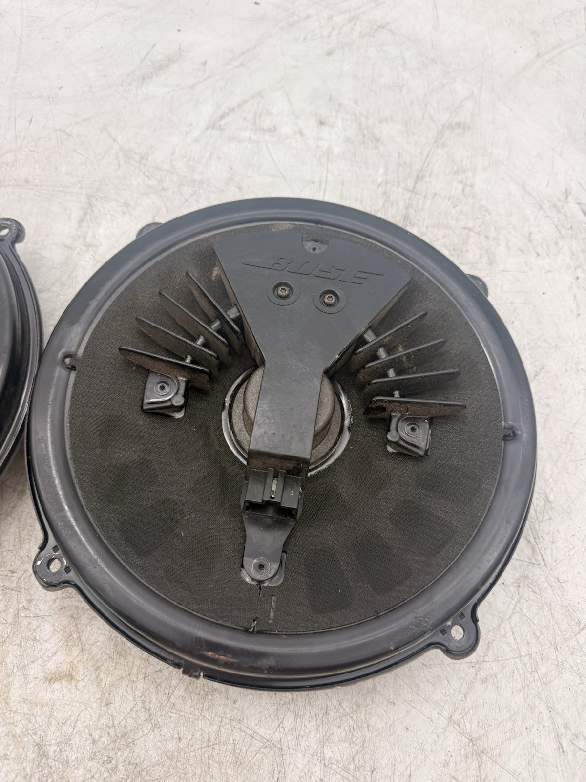 05-09 CHEVROLET CORVETTE C6 FRONT RIGHT PASSENGER SIDE DOOR SPEAKER ASSEMBLY OEM