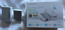 TP-LINK AV500 300Mbps Powerline Wi-Fi Range Extender TL-WPA4220KIT