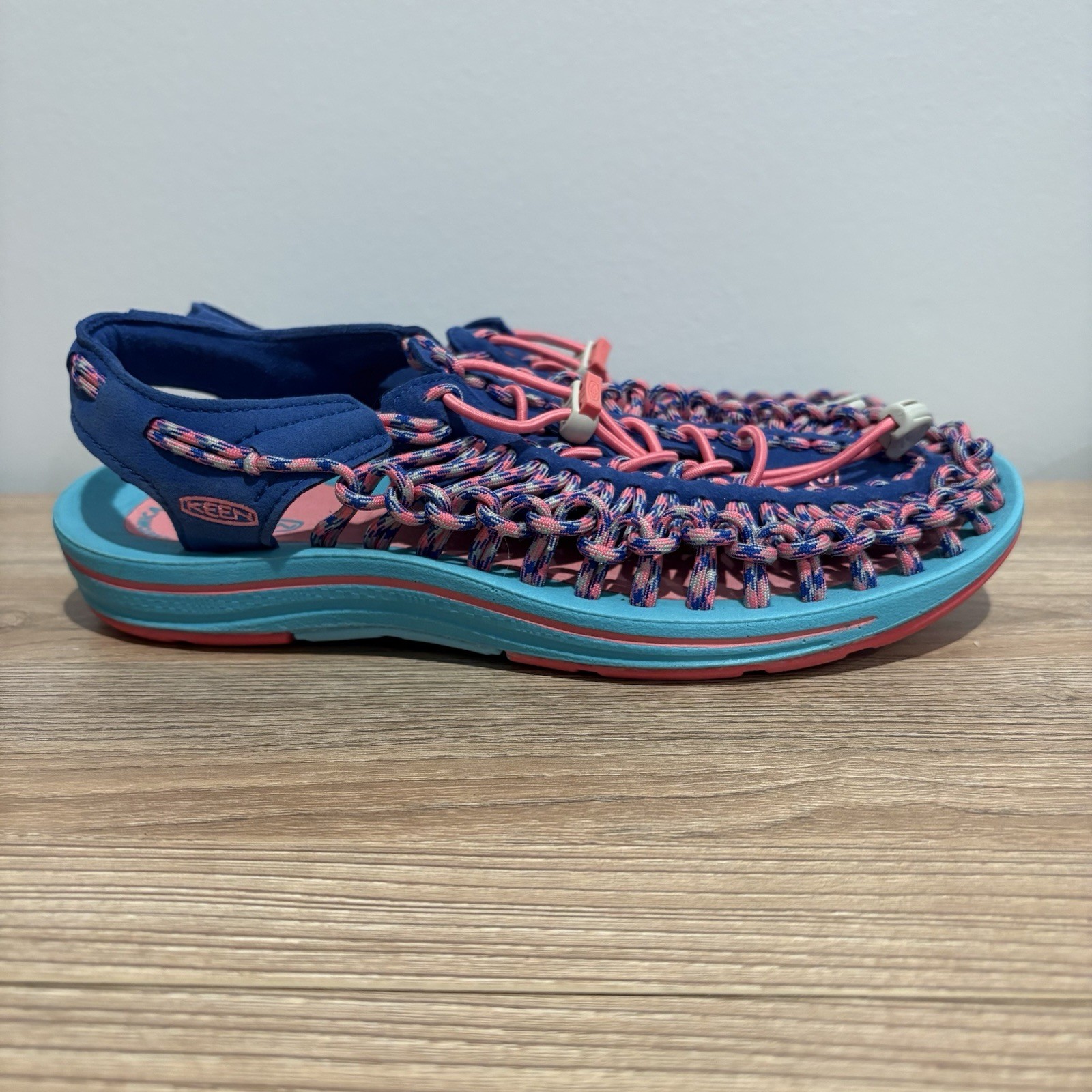 Sandali da pescatore Keen Uneek in corda intrecciata outdoor abbigliamento attivo rosa blu taglia 8 5