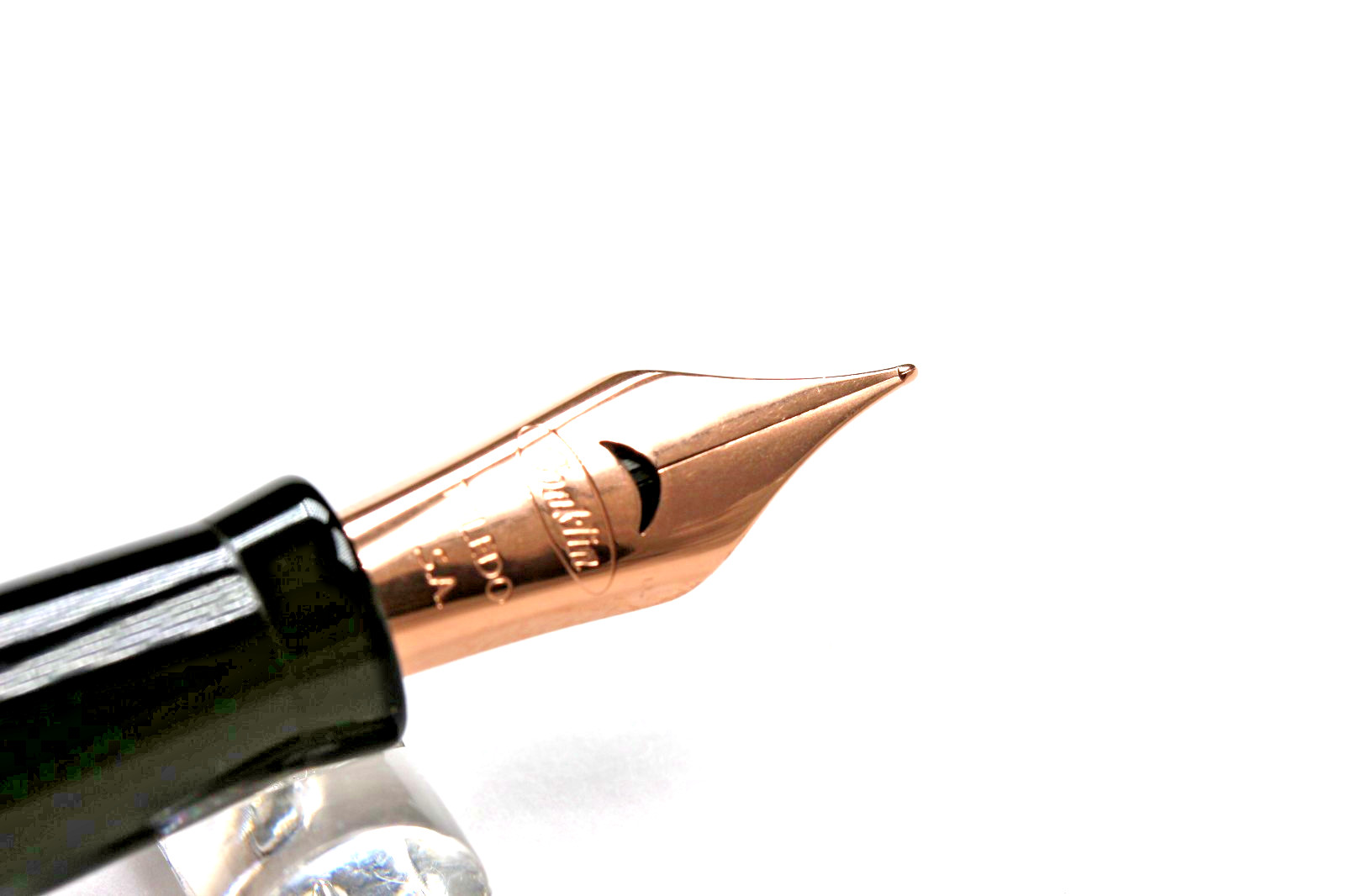 CONKLIN MARK TWAIN CRESCENT FOUNTAIN PEN BLACK CHASED /GOLD TRIM  FINE NIB