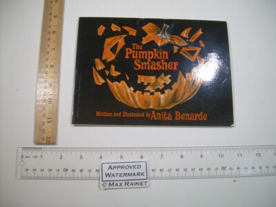 Anita Benarde 2013 Pumpkin Smasher * Signed * Community deals w Bullying Witch