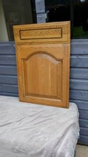 solid medium oak kitchen cabinet door + d/f to fit 500mm w unit- good condition