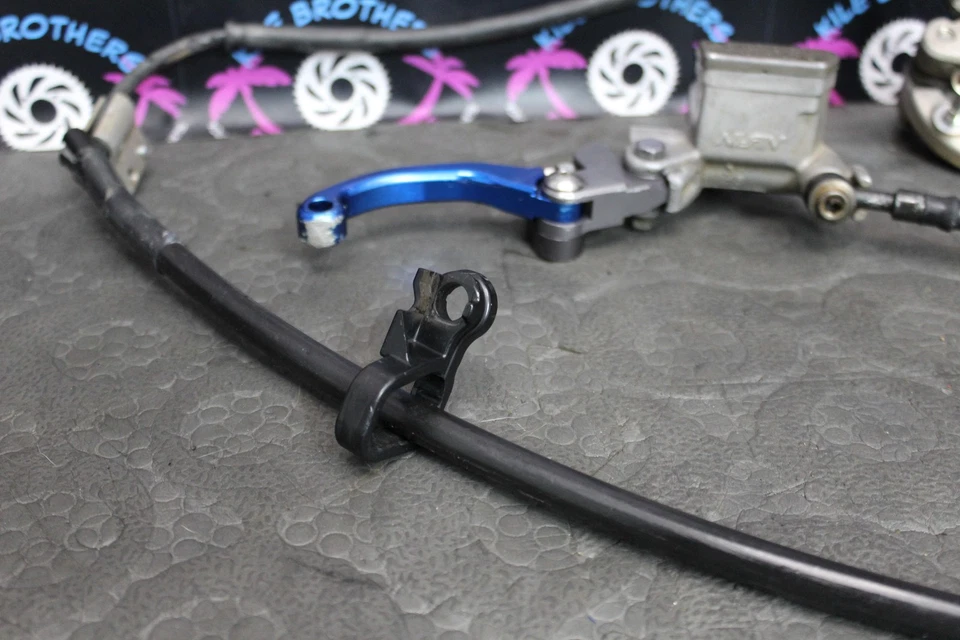 2011 Yamaha 07-22 YZ250F OEM FRONT BRAKE CALIPER MASTER CYLINDER LEVER 5XC-W2587 - Image 3 of 4