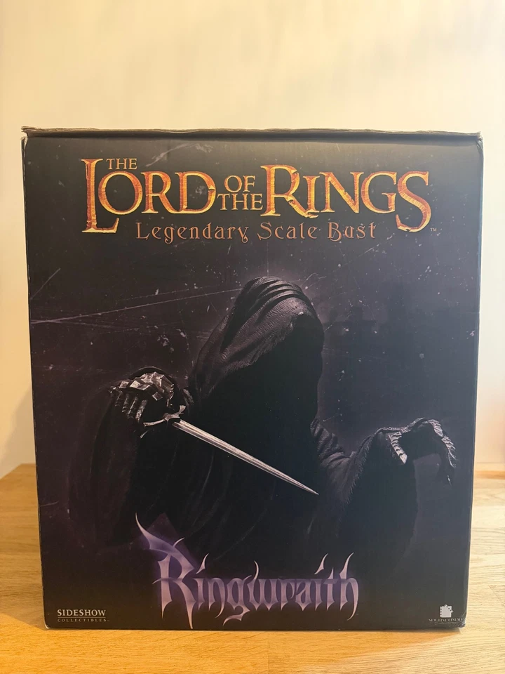 Ringwraith Legendary Scale Bust - The Lord of the Rings - Sideshow  Collectibles - Photo 2/4