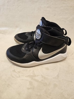 Nike Boys Team Hustle D9 AQ4225-001 Black Basketball Shoes Sneakers Size 2Y