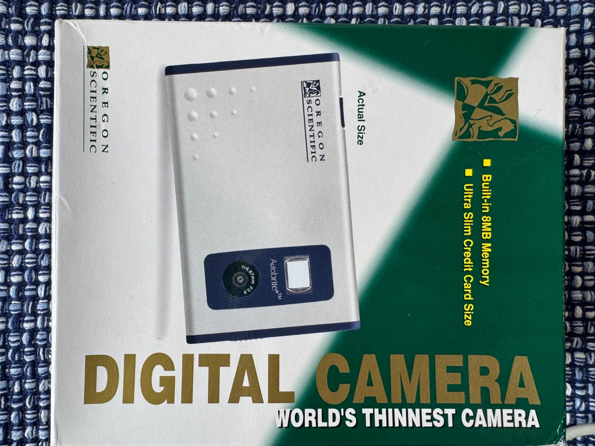 Oregon Scientific DS6618 0.3MP Digital Camera - White for sale