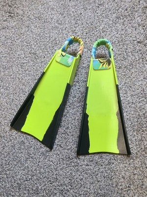 Yucca Swim Fins Med-Lrg 9-10 Lime and Black Bodyboarding Bodysurfing Fins.