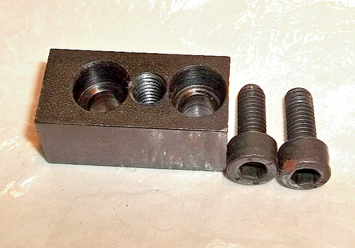 Traditions Lightning Muzzleloader  Bedding Block And Bolts 50 Cal Black Powder - Picture 2 of 8