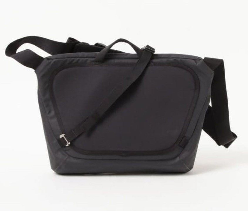 Arc'teryx Granville 10 Courier Bag Crossbody Shoulder Bag Black