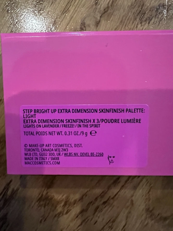 MAC Step Bright Up Extra Dimension Skinfinish Palette: Light 0.31oz NWB - Image 3 of 4