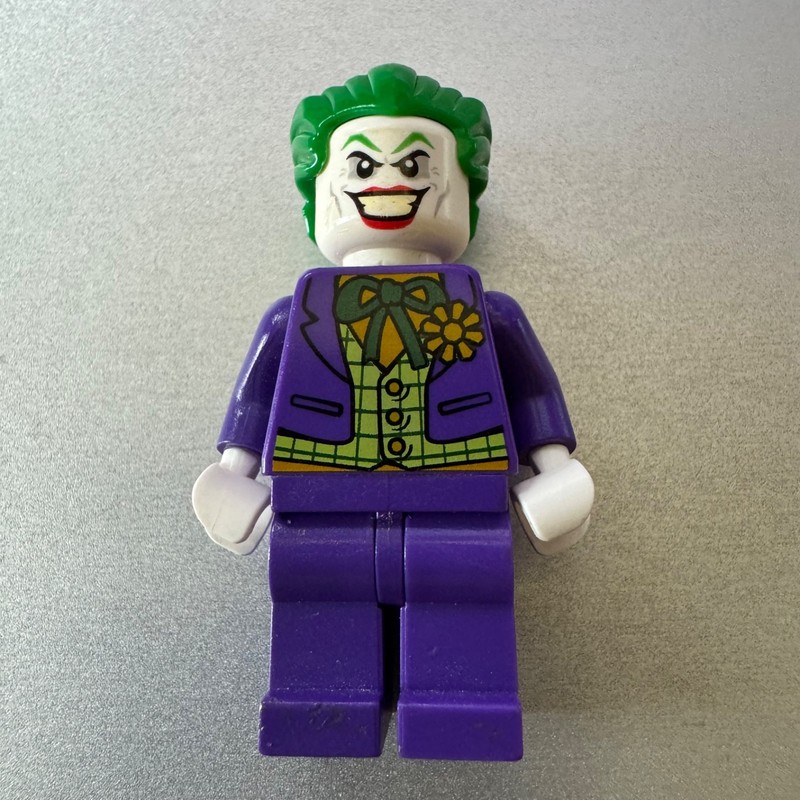 Lego Super Heroes Sh005 The Joker Minifigure Batman 2012 Genuine