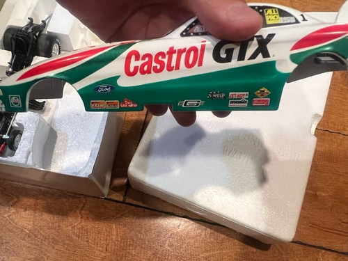 1/24 Action Racing John Force 1997 Castrol GTX Mustang Funny Car DUAL SIGNED - Picture 5 of 7