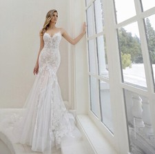 Elegant Lace Applique Mermaid Wedding Dresses Backless Bridal Gowns Sweep Train