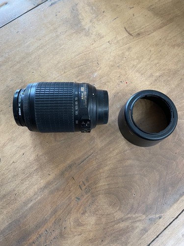 Nikon DX 55-200 VR lens w caps