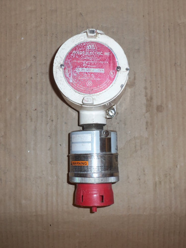 AKRON ELECTRIC CONDUIT OUTLET BOX AXC-CEN W/ SENSOR  AXCCEN