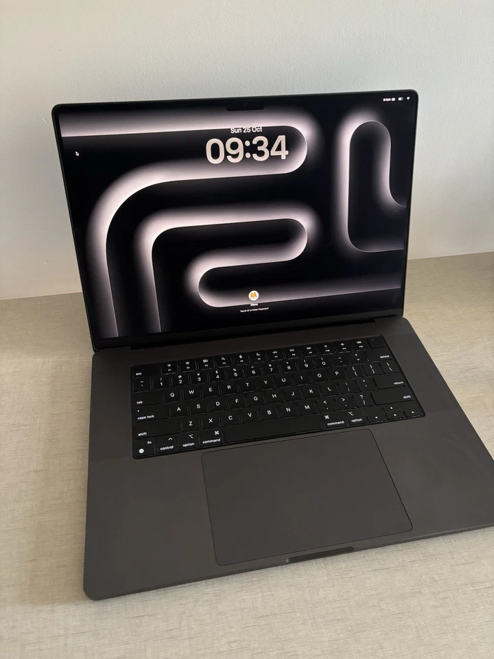 Apple MacBook Pro 16" M4 Pro · 24GB · 1TB, photo 1 of 5