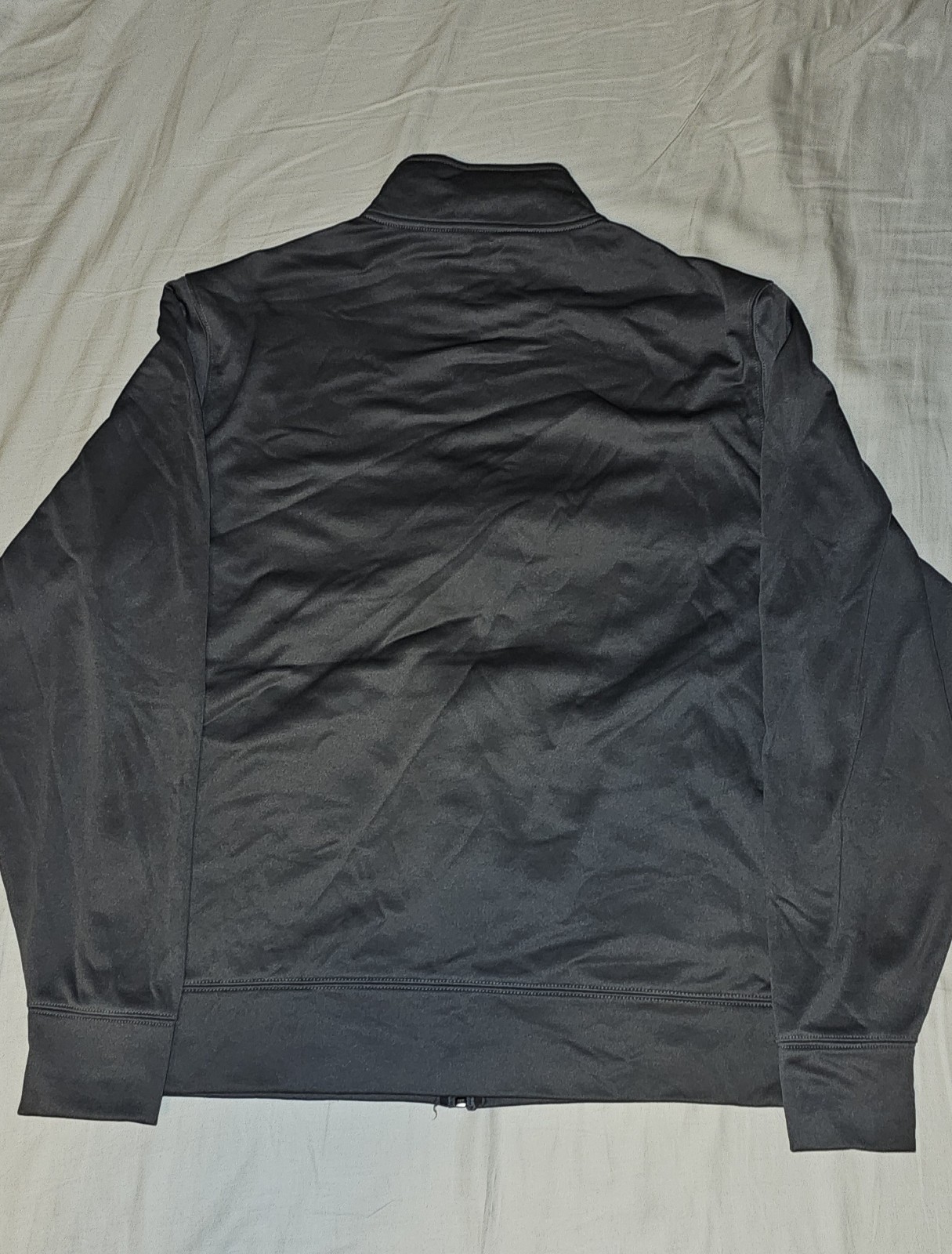 Nintendo Switch Jacket Used Size Medium - image 3