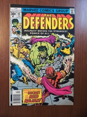 The Defenders #44 (Marvel Comics February 1977) Hellcat Joins Team High Grade 