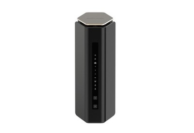 NETGEAR Nighthawk RS600 Tri-Band Wi-Fi7 2 5GbE 4x LAN USB 3 2 Intern 8 Antennen 