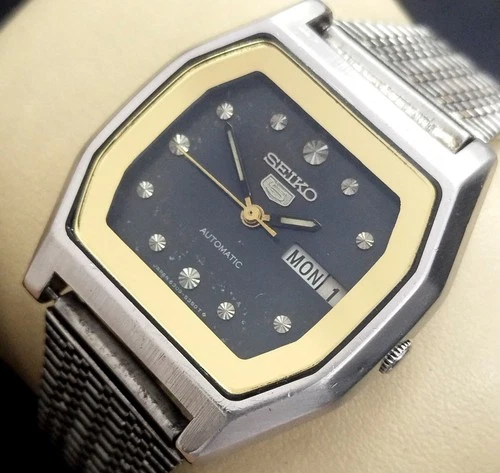 Vintage Seiko 5 Automatic Men's Watch Black Dial Case Size 35.9 mm